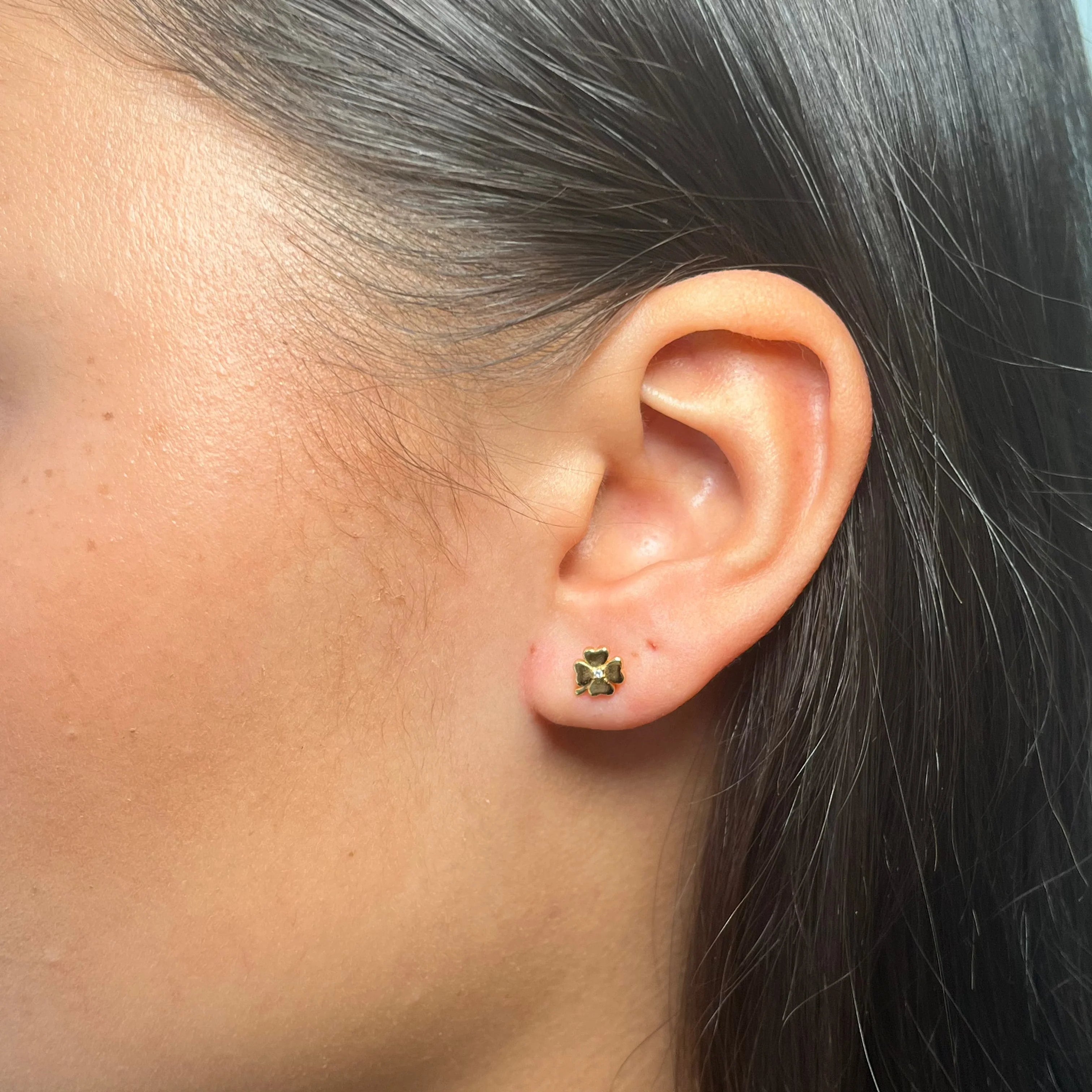 Four Leaf Clover Studs - Gold