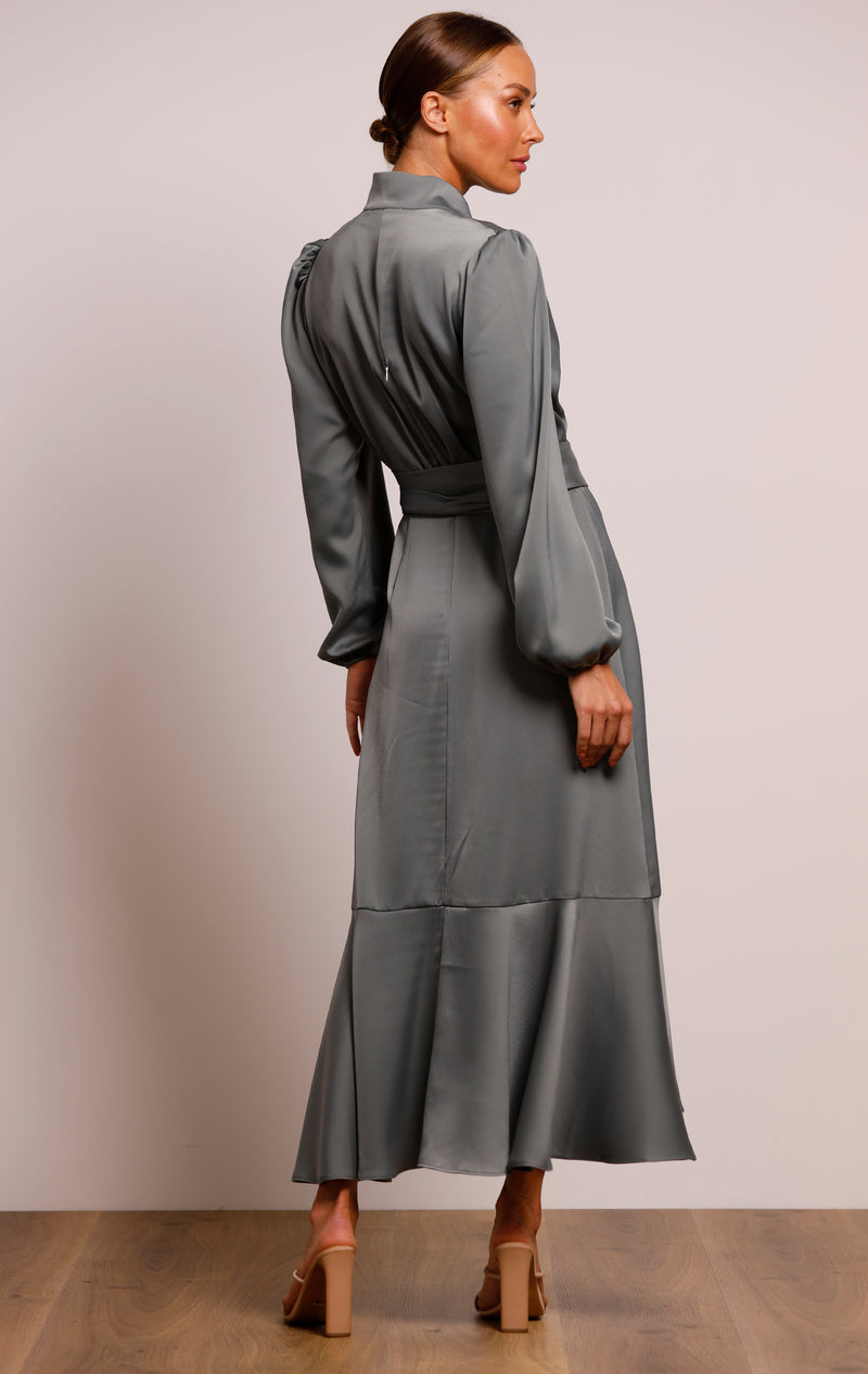 Pinnacle Sleeve Midi Dress - Sage